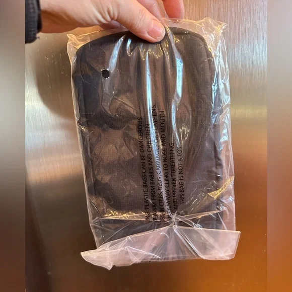 NWT Heys Travel Passport wallet & Cover Black - Picture 7 of 7